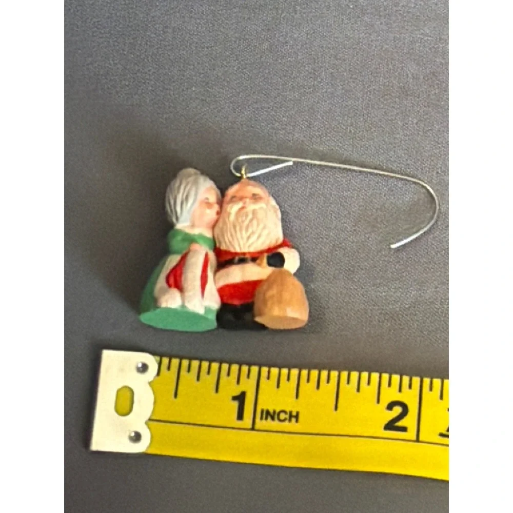 Lot 4 Hallmark Keepsake Miniature Ornaments Santa Mrs Claus The Kringles Vintage